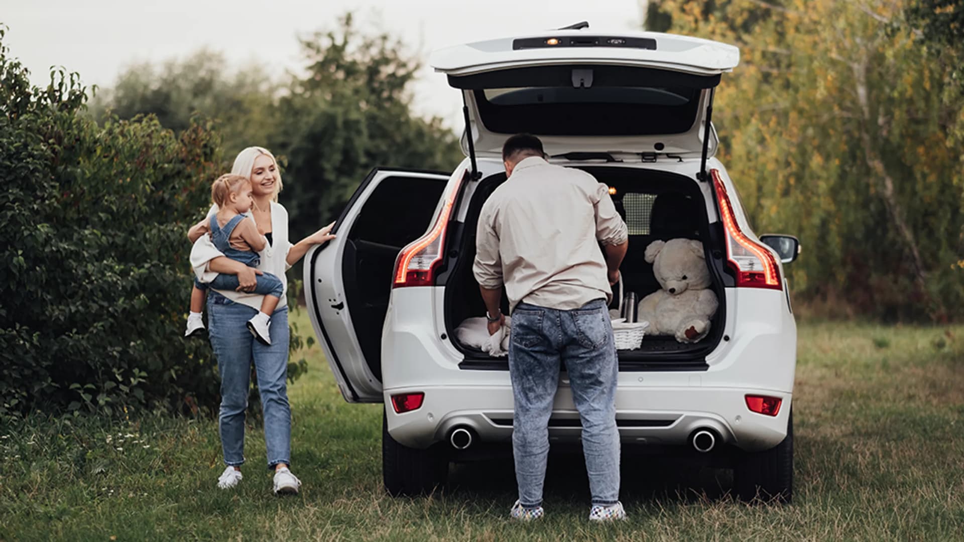 Familie mit Auto